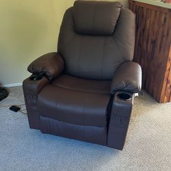 McCombo Electric Power Lift recliner 
