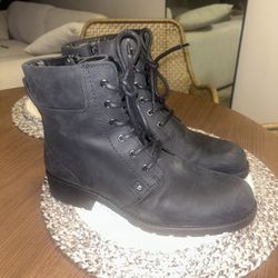 Clarks Women’s Boots