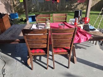 Kitchen/Patio Table & Chairs