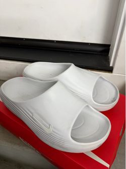 Nike ReactX Rejuven8 Slide size 11