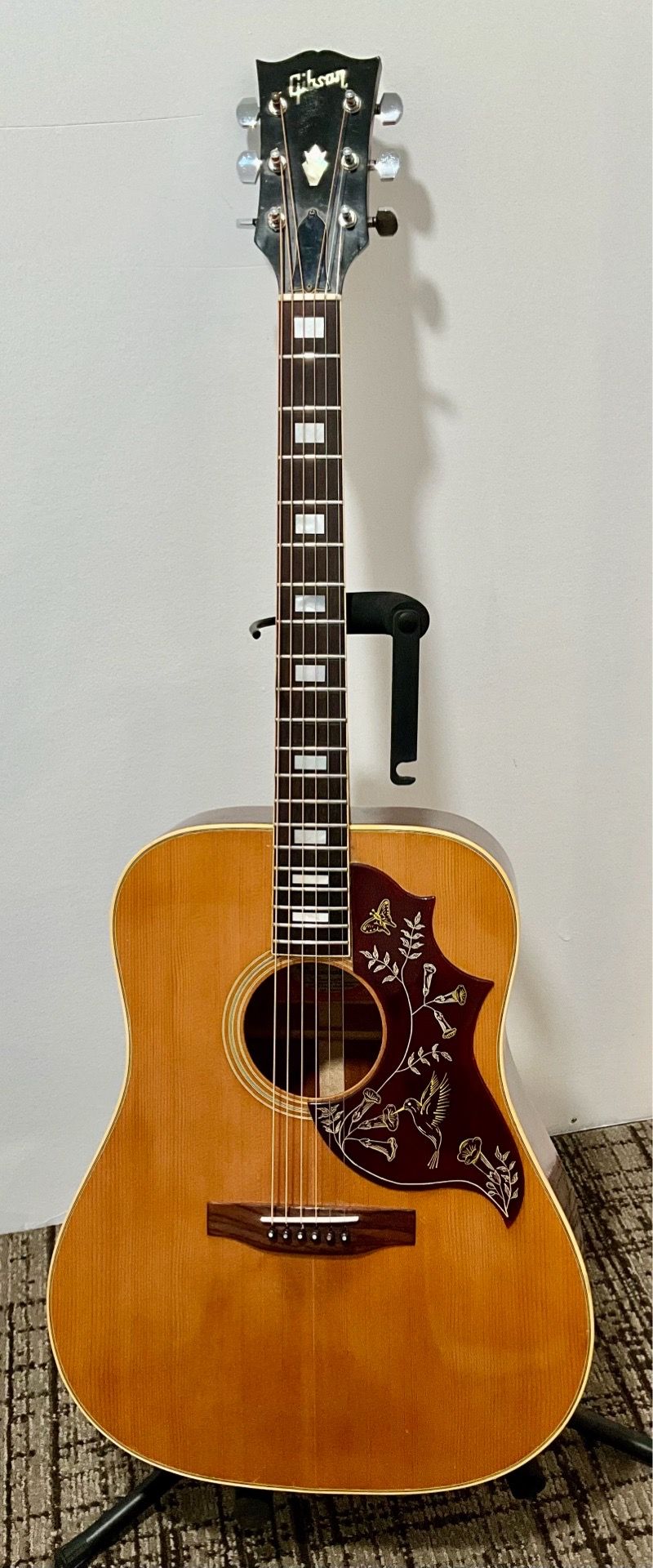 1973 Gibson Hummingbird Custom Acoustic Guitar w/ Hardshell Case