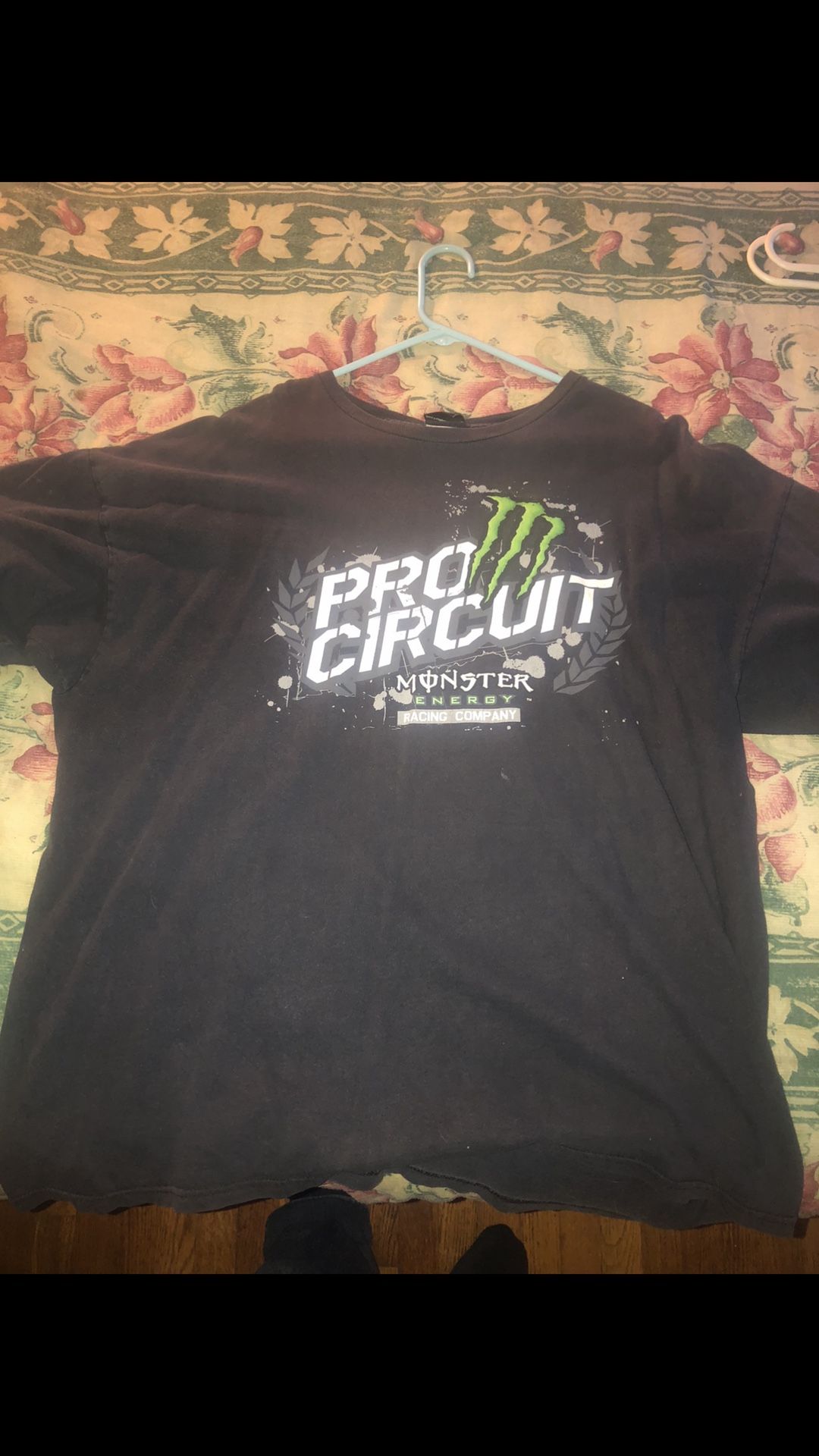 Men’s XL Monster Energy t shirt