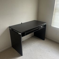 Office Desk with Keyboard Drawer