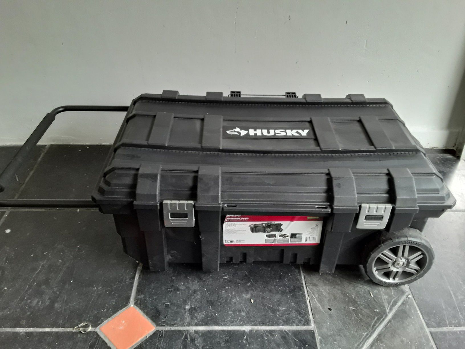 LARGE Husky Rolling Tool Chest