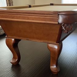 Like New 7FT Pool Table - Delivery/setup, Any Color Felt & Accessory Kit Included