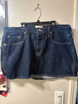 Universal thread dark denim skirt size 16