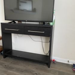 Entry/TV Table 