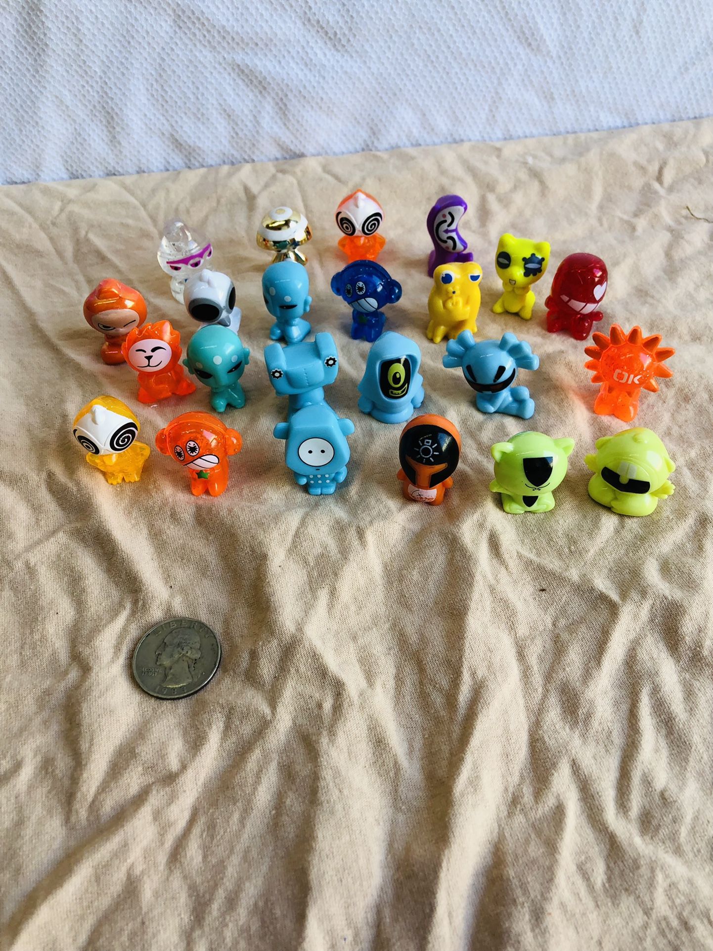 Gogo’s Crazy Bones Vintage Toys Gogos Aliens Monsters Toy Figures