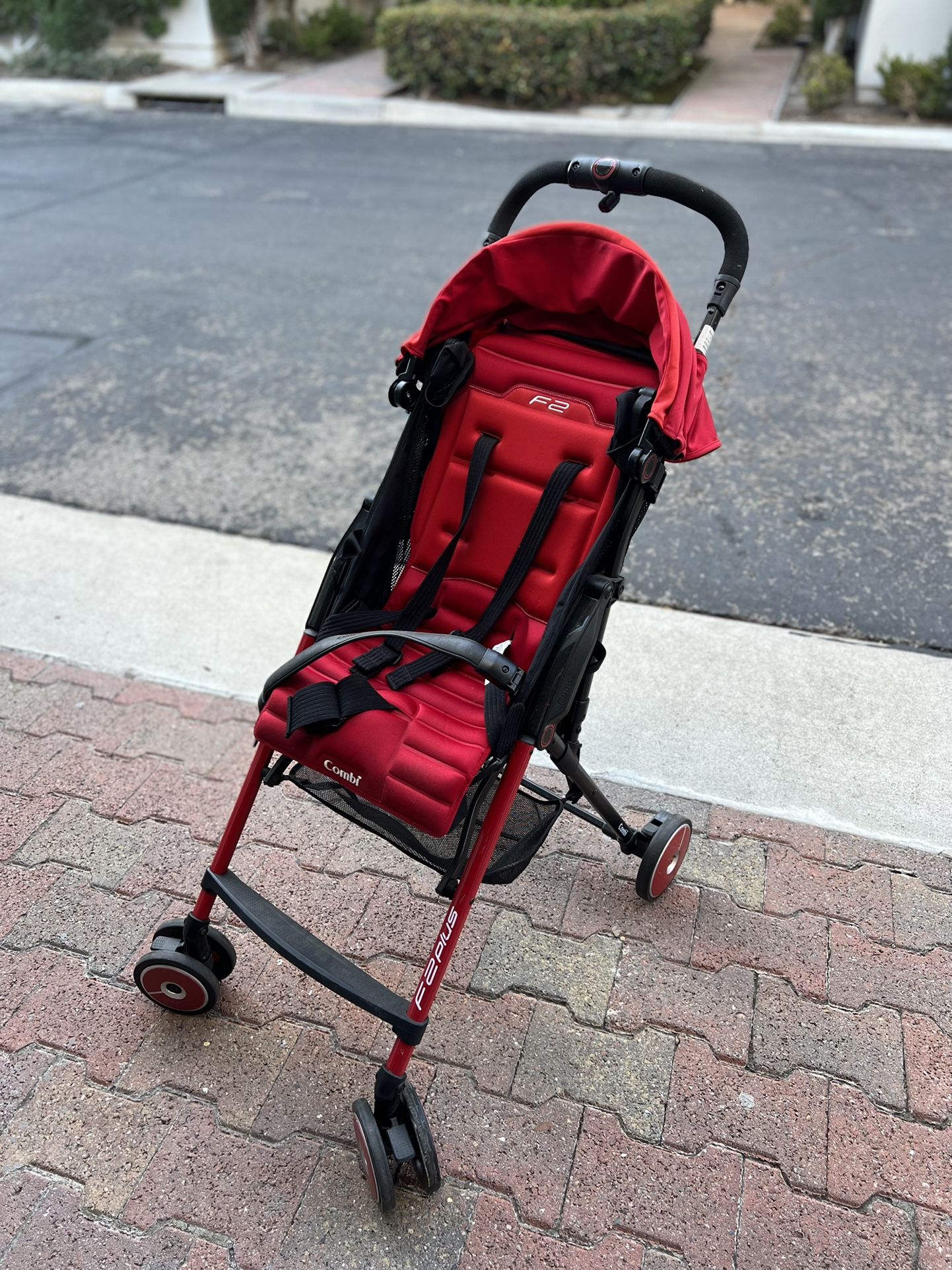Combi F2 Stroller