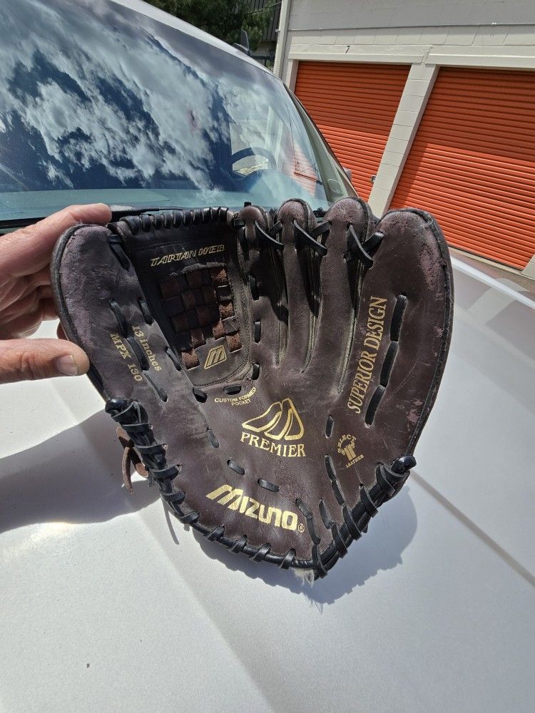 MIZUNO PREMIER MPX 130 SOFTBALL GLOVE