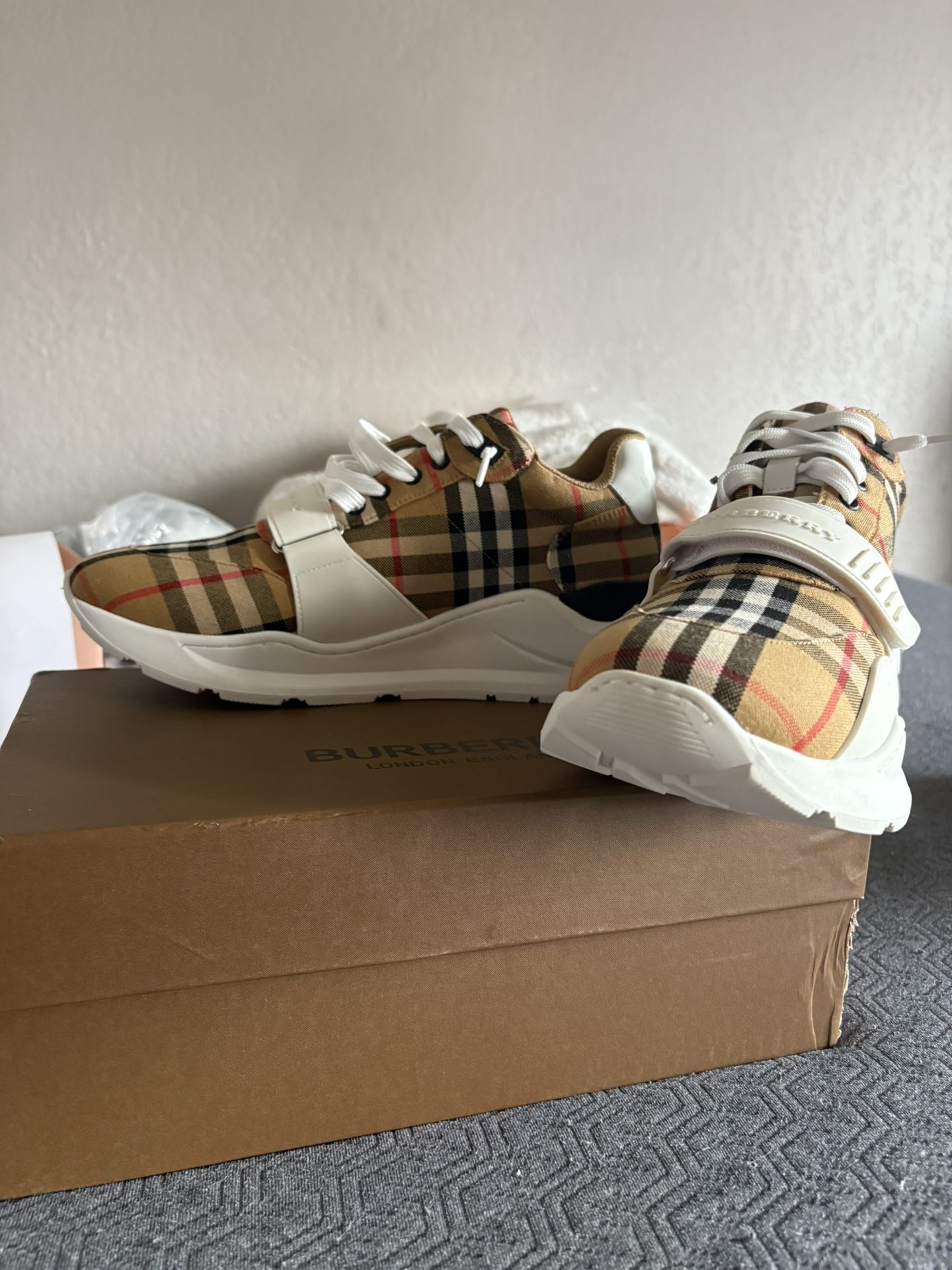 Burberry Shoes