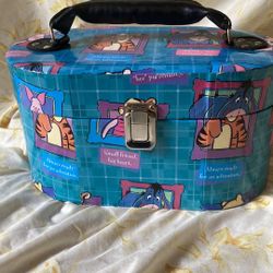 Vintage Winnie the Pooh and Friends Carry Case / Storage Box – Disney