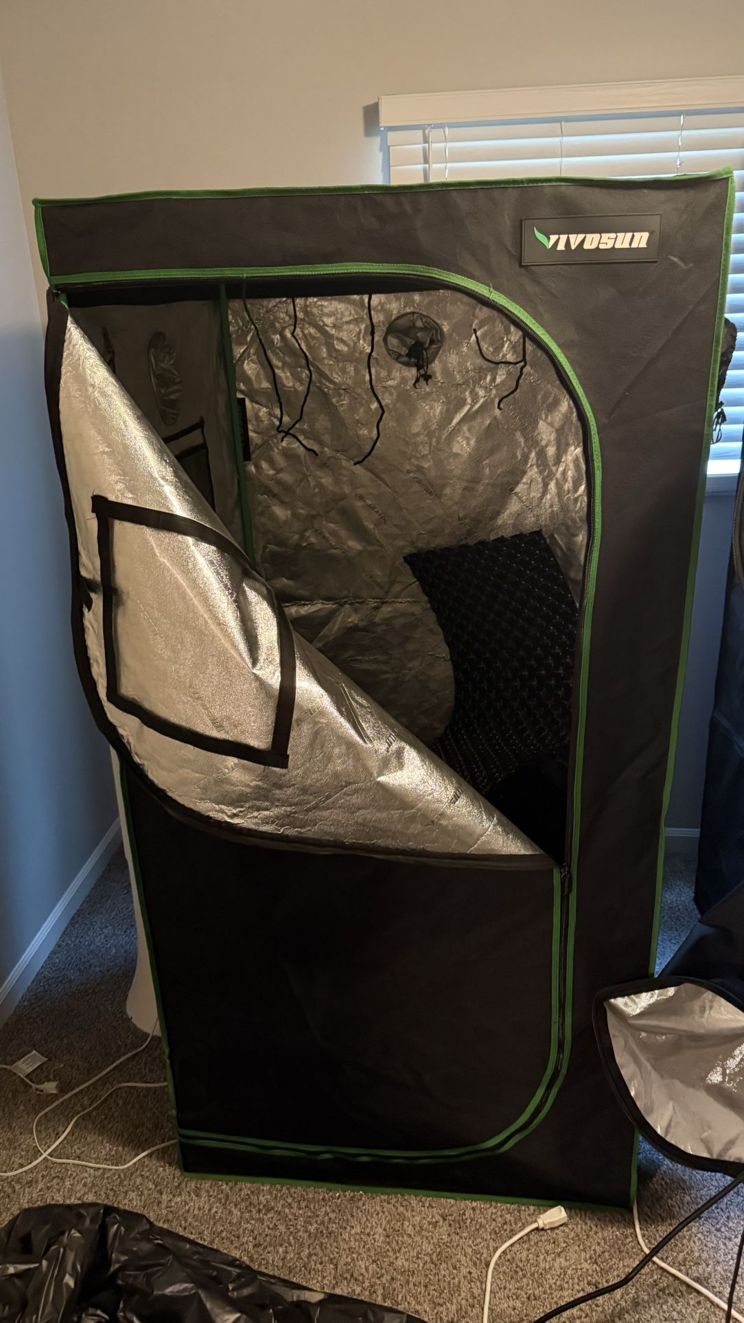 3x3 Grow Tent And Equipment