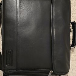 Targus CLN5 Black Leather 15.4" Laptop/Tablet Messenger Bag Lawyer/Office Style