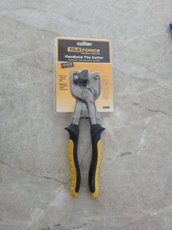 Handheld tile cutter like new