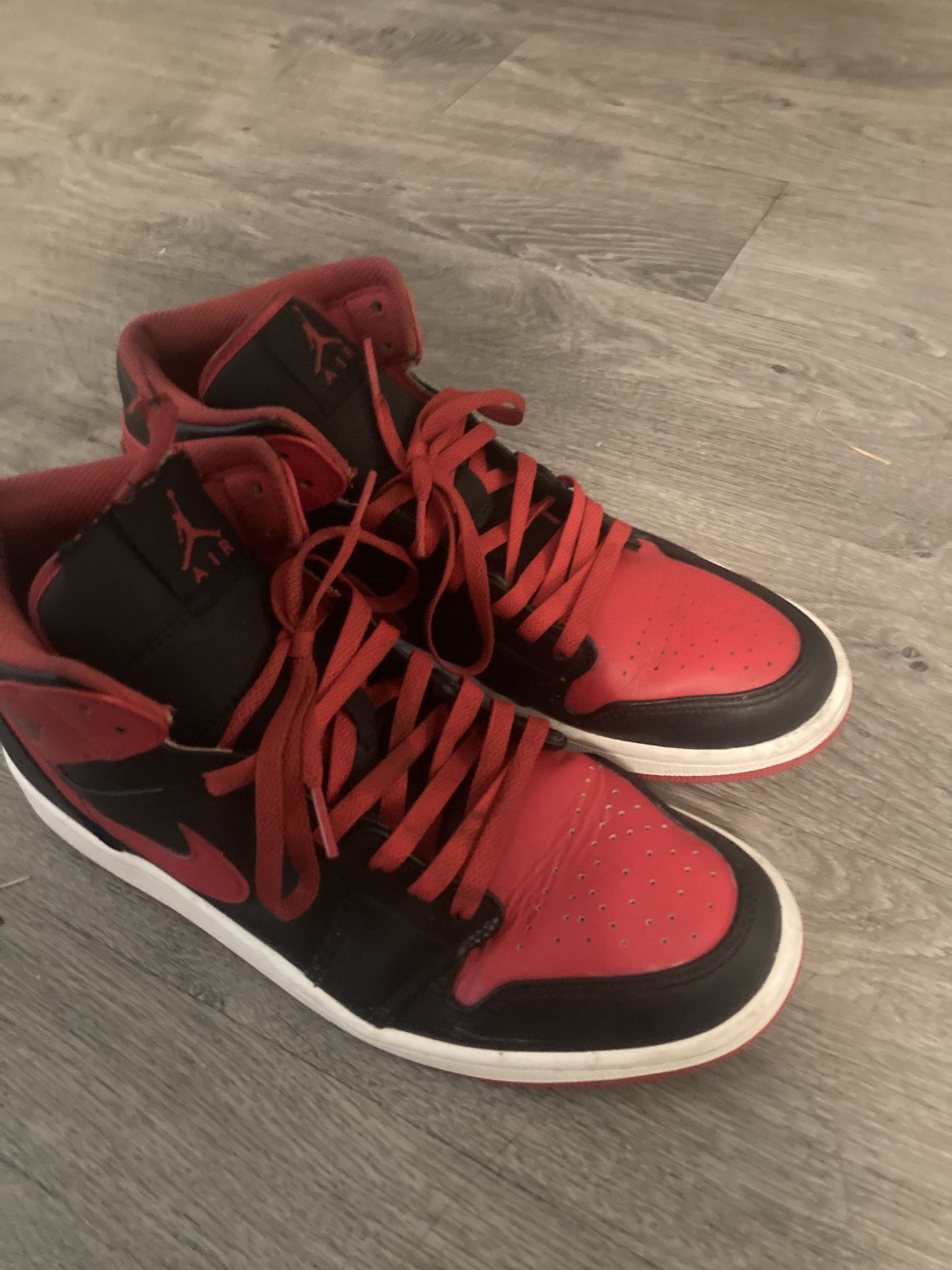 Jordan 1’s (Mid)