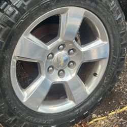 Chevy Texas Edition Rims $800 Or Best Offer Set Of All 4 