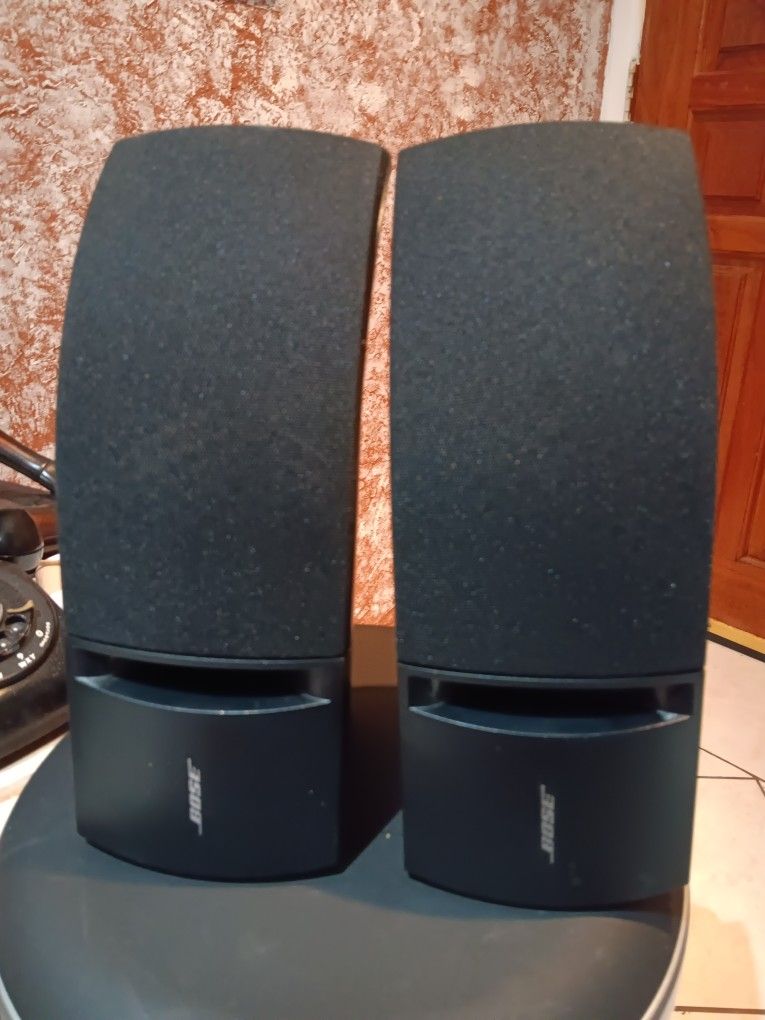 BOSE SPEAKERS MODEL 161 COMPATIBLE WITH AMPLIFIER OR RECEIVER 100 WATTS
