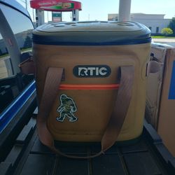 RTIC 30 Can Soft Cooler 