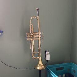 Bb Trumpet + Stand