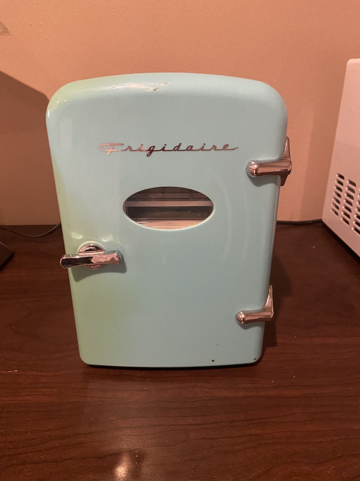 Table-top Refrigerator 