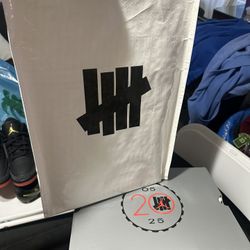 4 Pairs Of Jordan Shoes