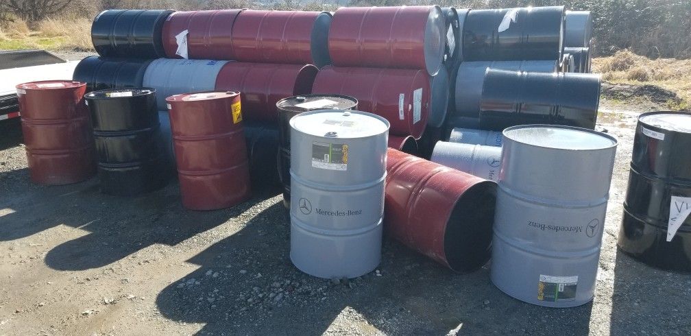 55 Gallon Metal Barrels , Drums 55 Gal Used One Time Like new  