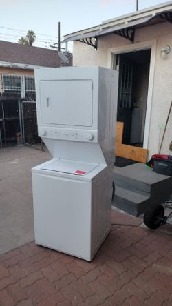 Stackable washer gas dryer
