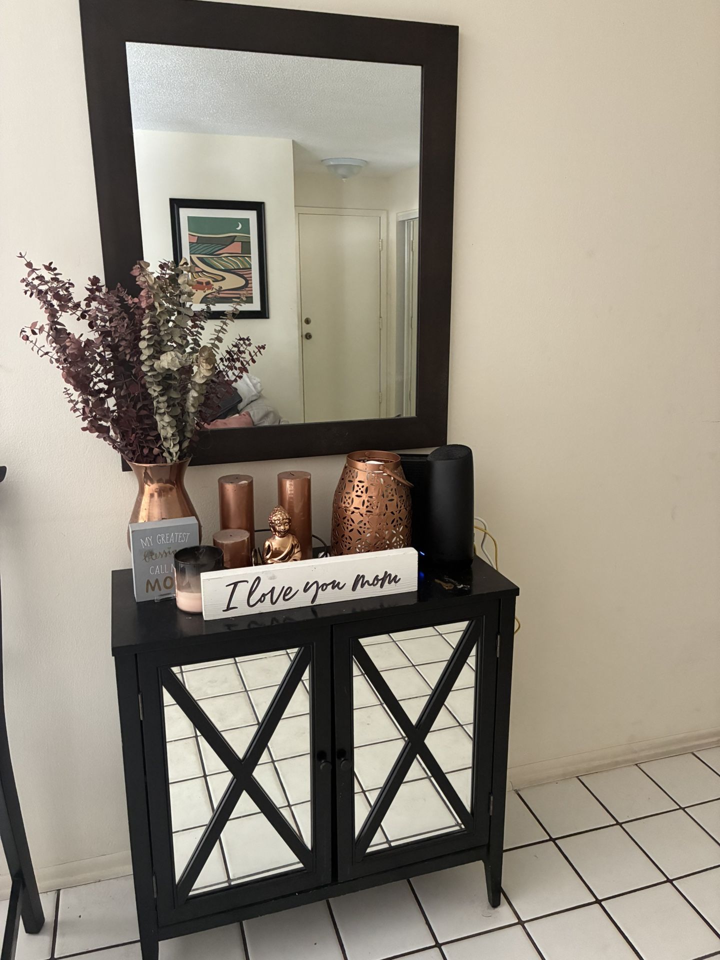 Mirror And Hallway Table With Storage