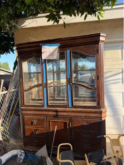 Display case with drawers