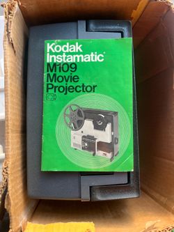 Vintage Kodak Instamatic M109 Movie Projector