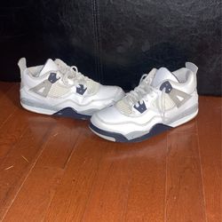 Jordan 4 Navy Blue