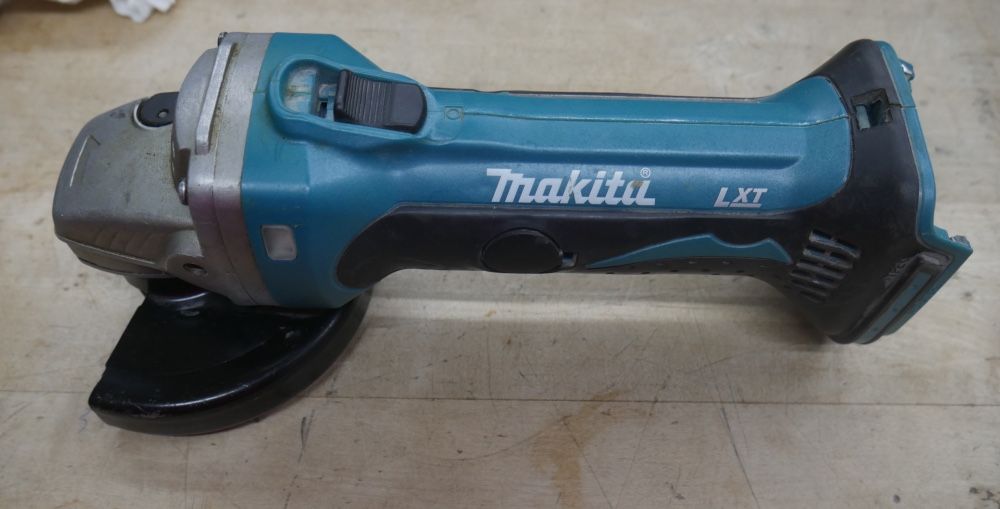 makita grinder BGA452 BARE TOOL 883676-4