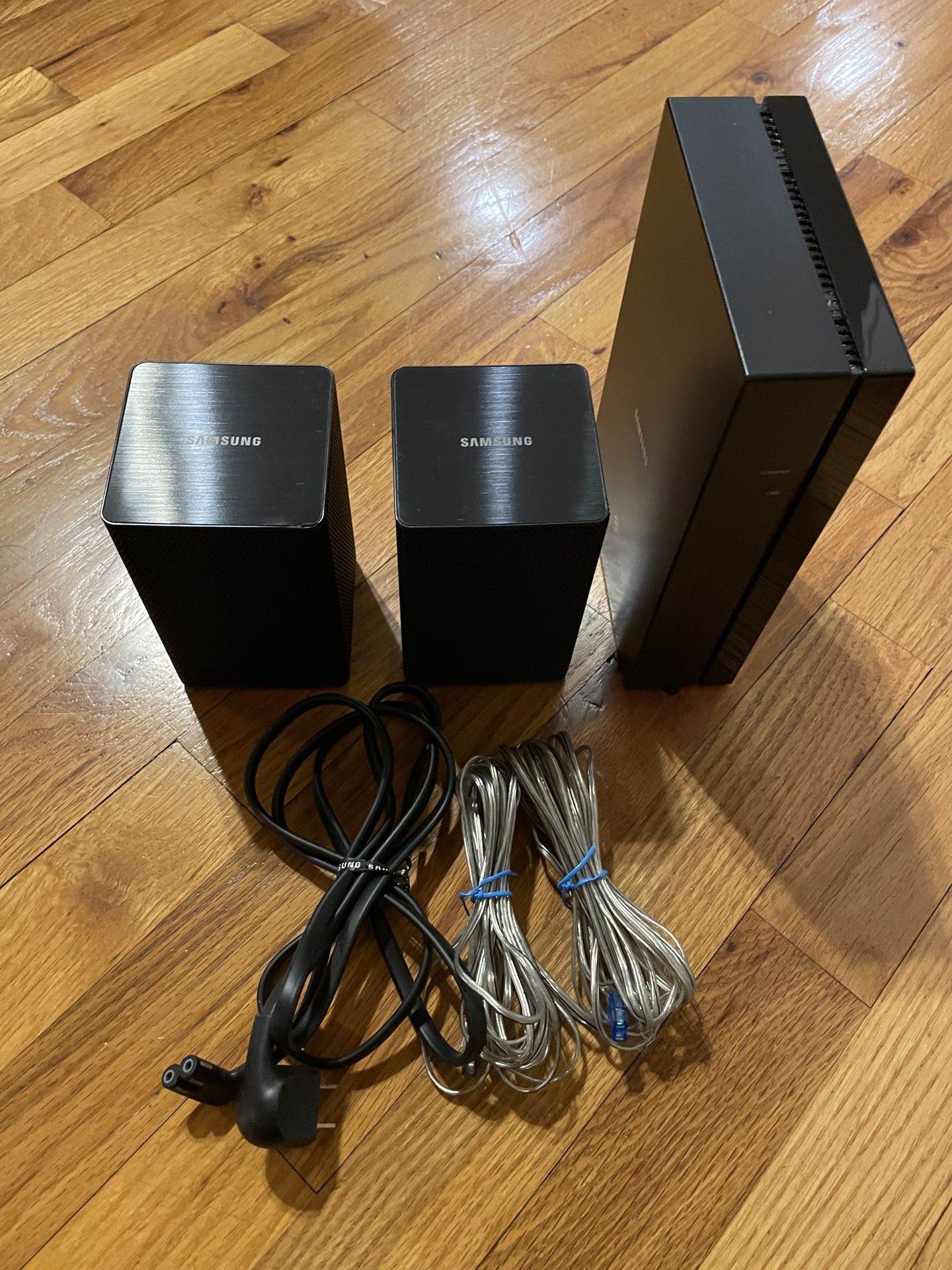 Samsung Wireless Rear Speaker Kit