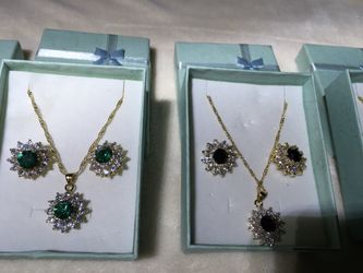 NEW RHINESTONE EARRINGS AND NECKLACE SET RED,GREEN,PURPLE,BLACK ONE EACH