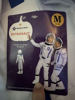 Costume