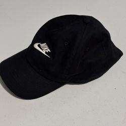 Black Nike Hat In Good Condition
