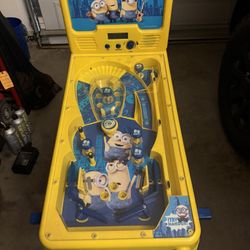 Minion Pin Ball Machine 