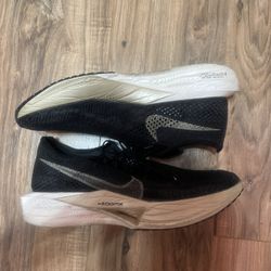 Nike Zoom Vaporfly 3% - Size 12 Black Metallic Gold