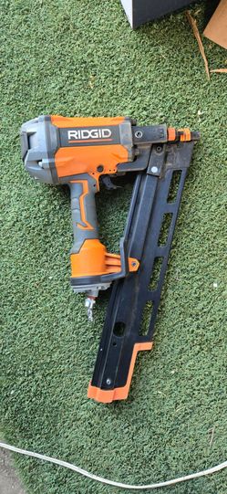 Pneumatic 21 degree nail gun