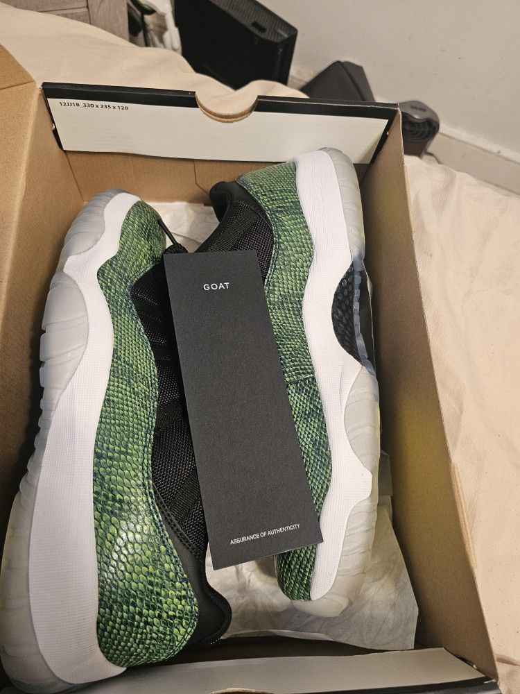 Snakeskin 11's Sz 10.5