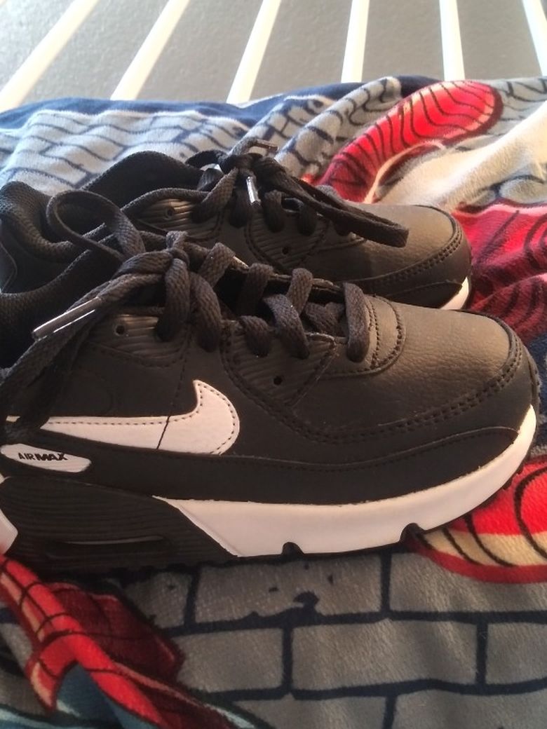 Black N White Air Max Size 10c