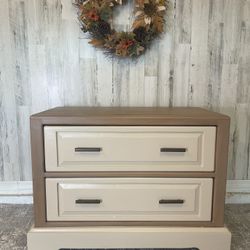 DRESSER BROWN