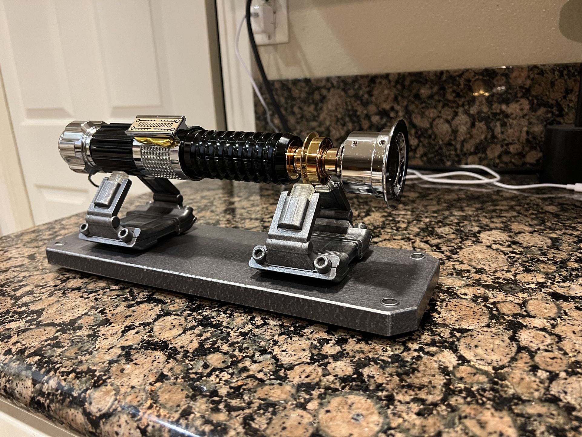 The Saber Factory Obi Wan Kenobi Neopixel lightsaber Ep. 4 Xeno2