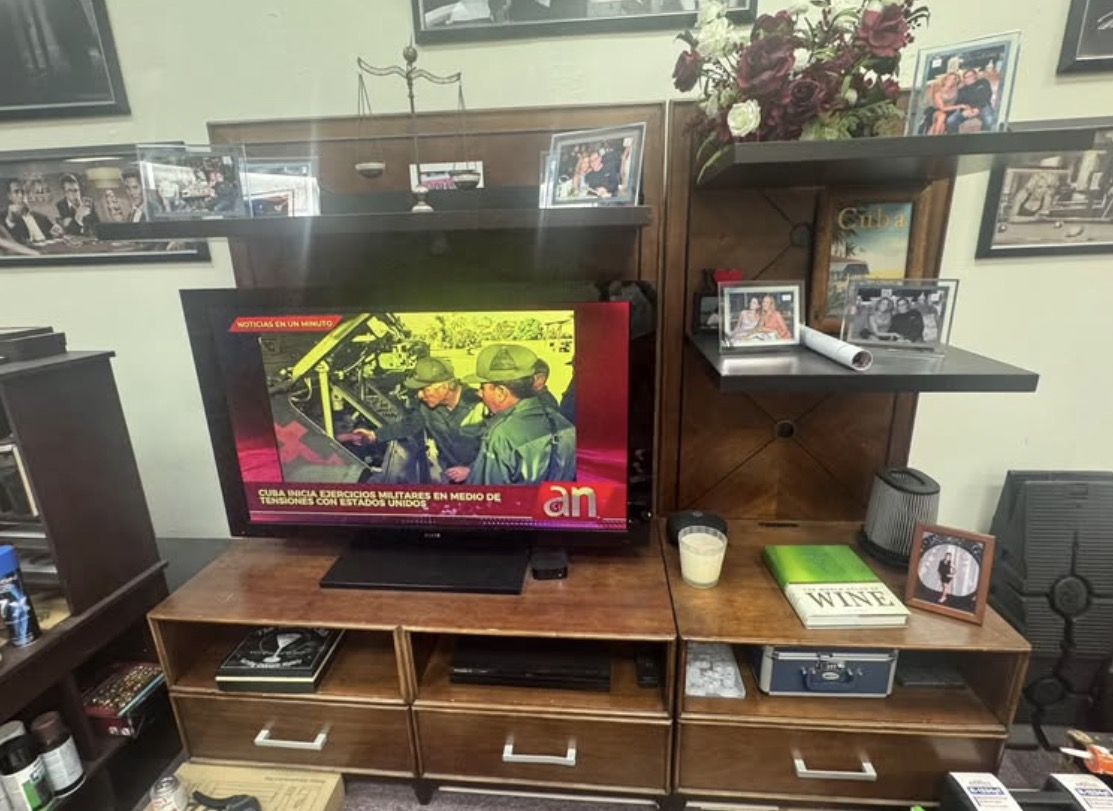 7 FT Entertainment Center + 50β Pioneer TV (2-Piece Set) β Ready to Use