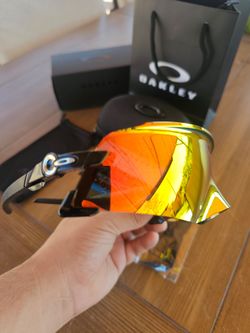 Oakley kato
