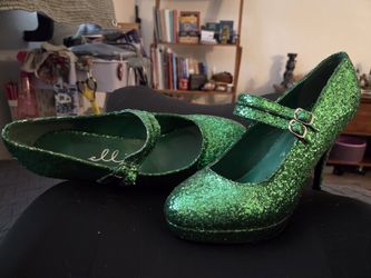 Green Glitter Mary Jane Heels – Size 11