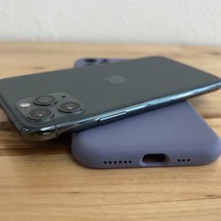 Unlocked iPhone 11 Pro Midnight Green 64Gb