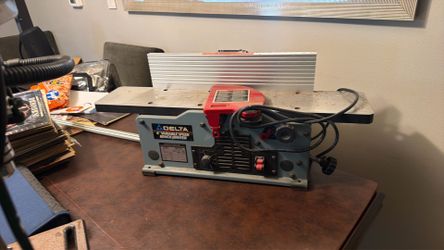Delta 6” Variable Speed Bench Jointer – Woodworking Planer/Jointer