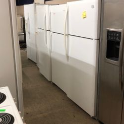 Refrigerator/ Freezer 